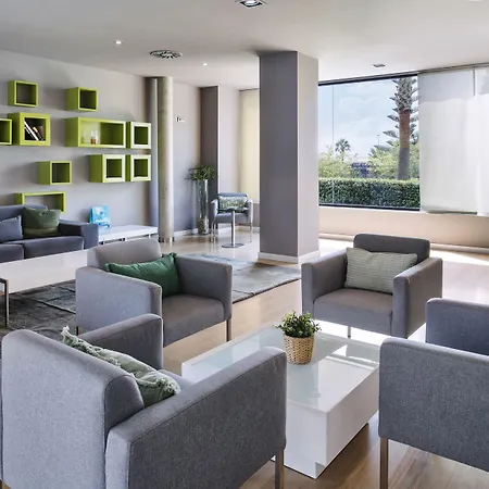 فندق Azz Valencia Tactica 4*