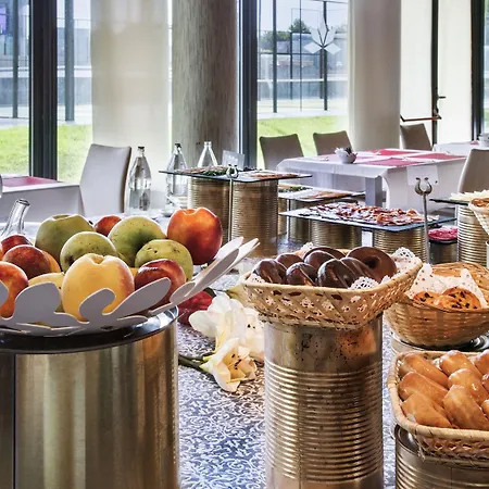 فندق Azz Valencia Tactica بلتيرنا