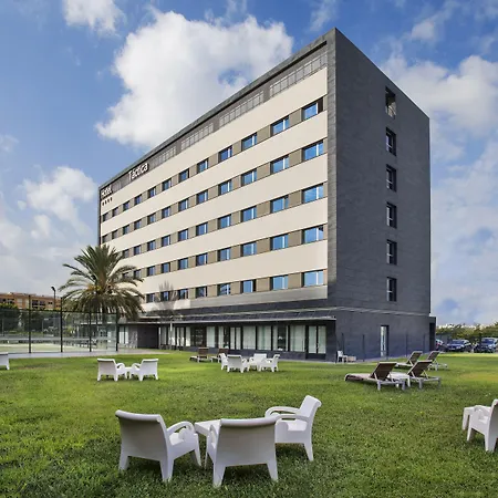 فندق Azz Valencia Tactica بلتيرنا