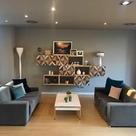 Azz Valencia Tactica فندق