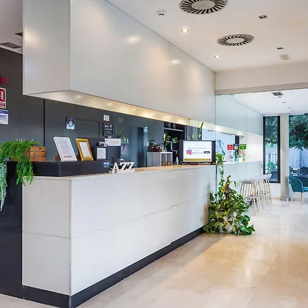 Ξενοδοχείο Azz Valencia Tactica