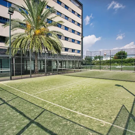 Hotel Azz Valencia Tactica 4*