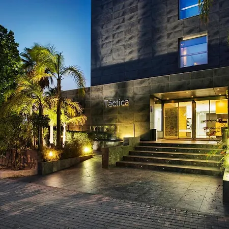 Hotel Azz Valencia Tactica
