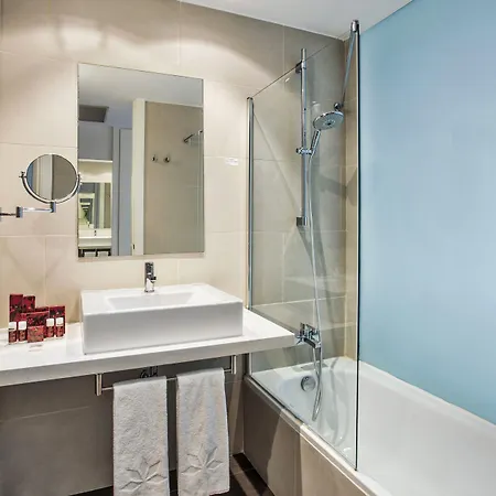 Hotel Azz Valencia Tactica