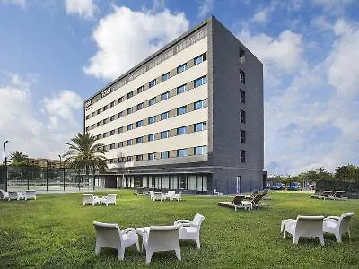 Hotel Azz Valencia Tactica 4*