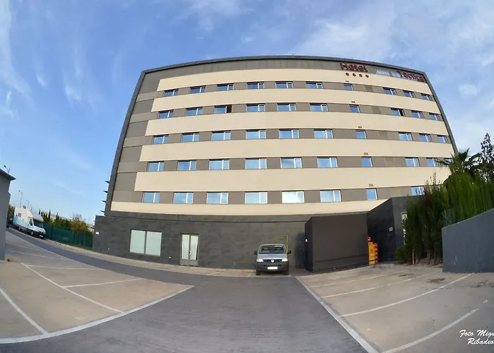 Szálloda Azz Valencia Tactica Paterna